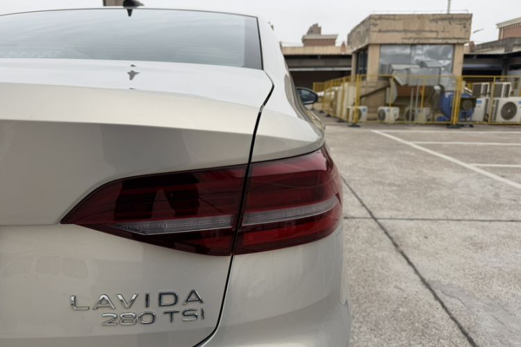 Used Volkswagen Lavida 2021 280TSI DSG Comfort Edition
