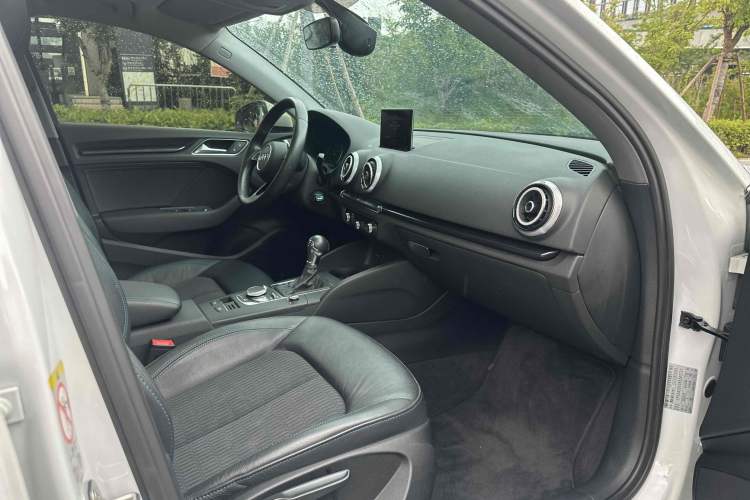 Used Audi A3 2019 Limousine 35 TFSI Fashion Edition China V standard
