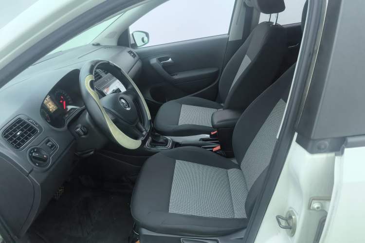 Used Volkswagen Polo 2016 1.4L Automatic Trendy Model
