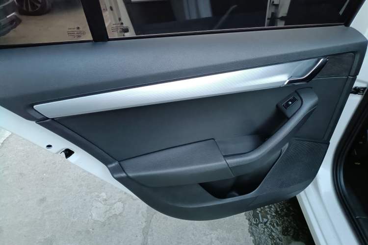 Used Skoda Octavia 2016 1.6L Automatic Chuanxing Edition
