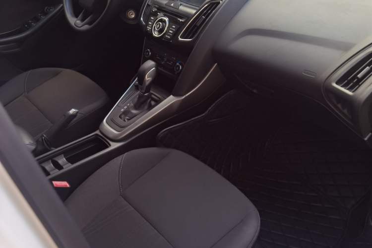 Used Ford Focus 2015 Hatchback 1.6L Automatic Comfort Model
