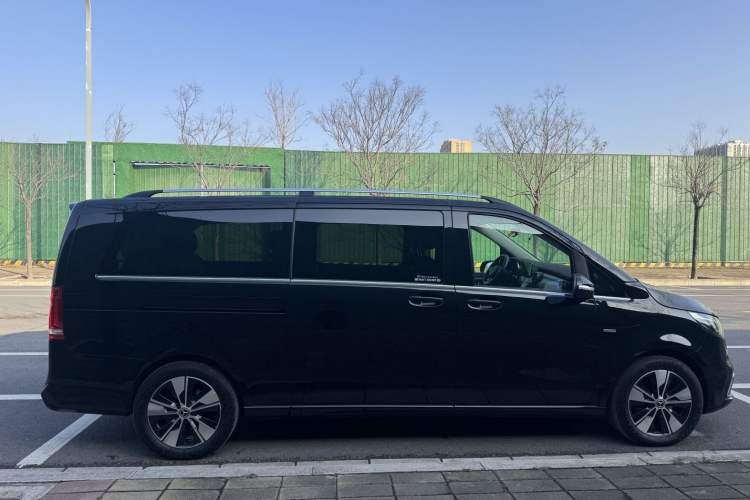 Used Mercedes-Benz V-Class 2022 V 260 L Long Wheelbase Prestige Edition