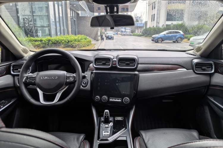 Used Lynk & Co 02 2019 1.5T DCT Two-Wheel Drive Sporty Version China VI Standard
