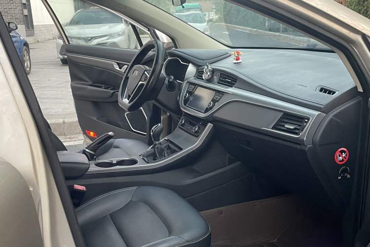 Used Geely Auto Emgrand GS 2016 Sport Edition 1.3T Manual LingShang Model
