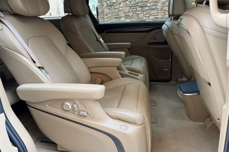 Used Buick GL8 2020 ES Land Cruiser 653T Flagship Model