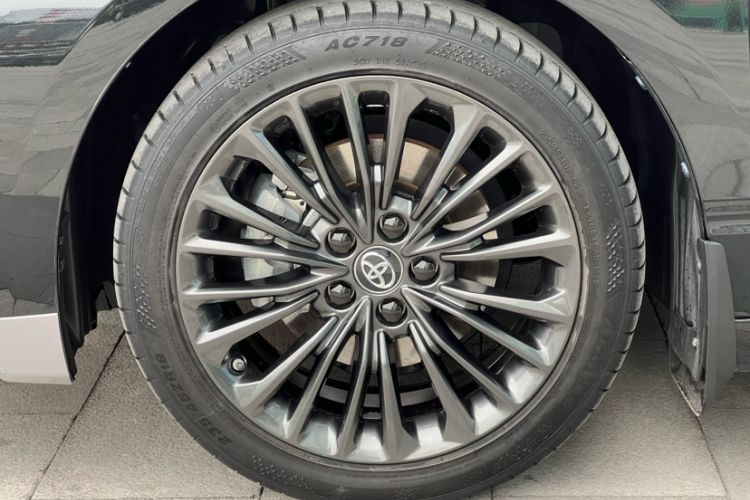 Used Toyota Avalon 2023 2.5L Touring Premium Edition
