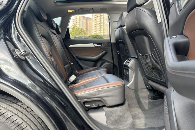 Used Audi Q5 2017 Plus 40 TFSI Technology Model
