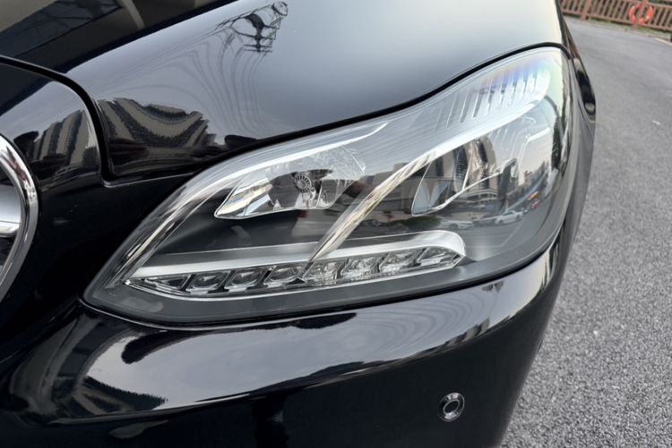 Used Mercedes-Benz E-Class 2015 E 260 L Sport Edition
