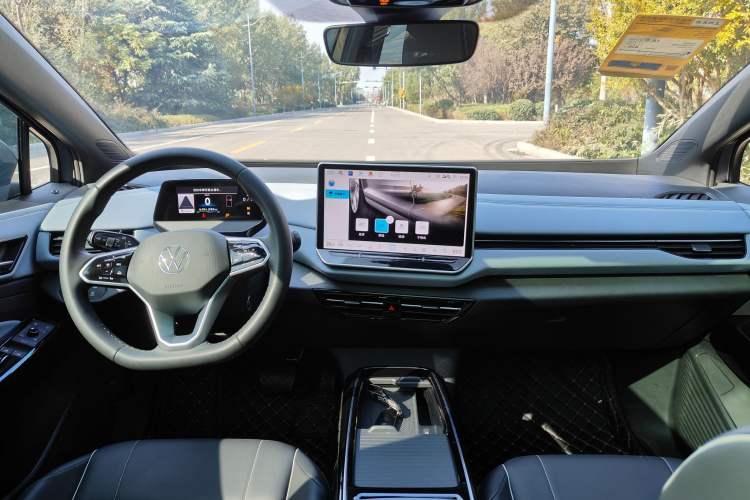 Used Volkswagen ID.4 X 2025 Smart Version Pure & Intelligent Enjoyment Edition
