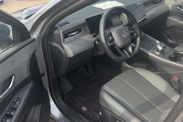 Used BYD Qin PLUS 2025 DM-i Smart Drive 55KM Leading Model
