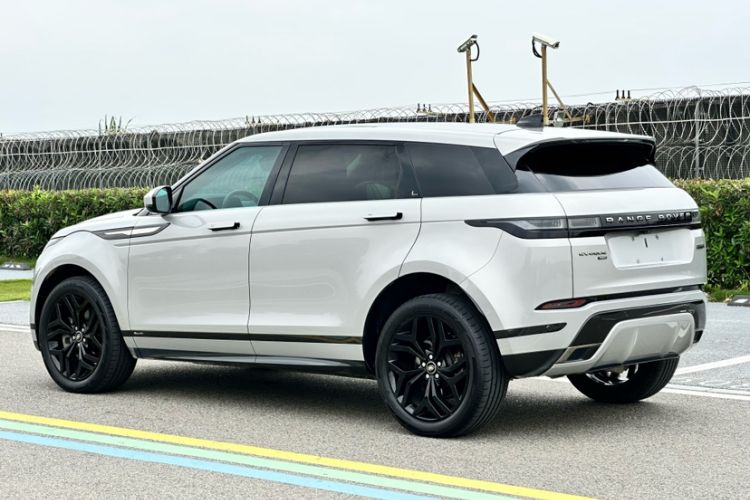 Used Land Rover Range Rover Evoque 2021 Range Rover Velar 249 PS R-Dynamic S Performance Edition
