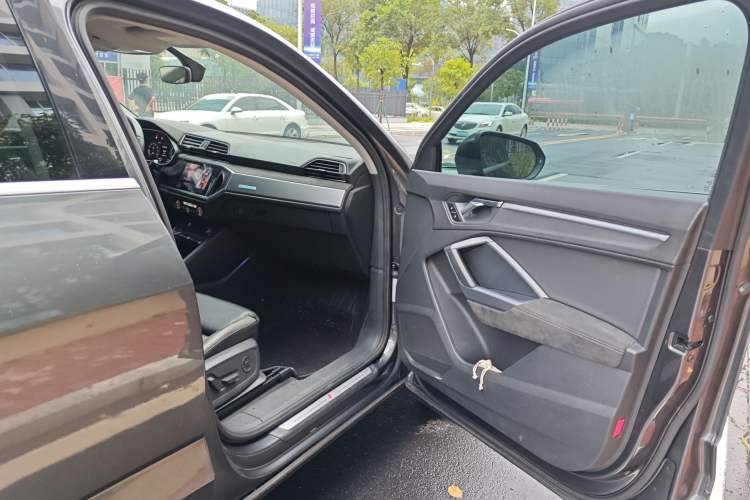 Used Audi Q3 Sportback 2020 40 TFSI Fashion Model
