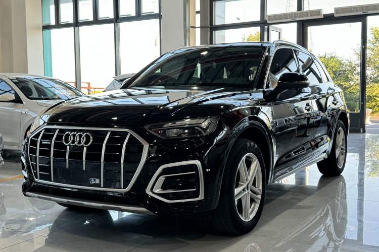 Used Audi Q5L 2022 40T Fashionable and Elegant Model
