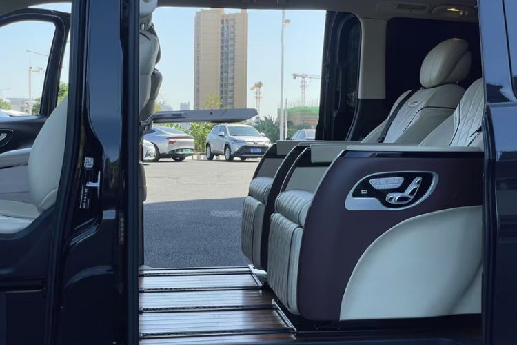 Used Mercedes-Benz Vito 2018 2.0T Business Version China VI Emission Standard
