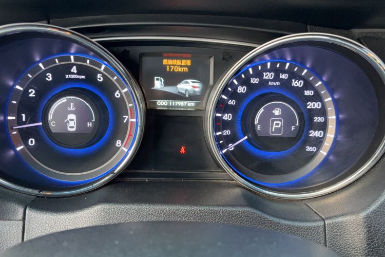 Used Hyundai Sonata 2013 2.0L Automatic Luxury Edition
