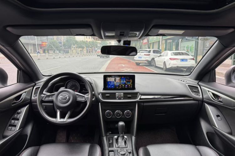 Used Mazda CX-4 2018 2.0L Automatic Two-Wheel Drive Blue Sky Dynamic Version China VI Standard
