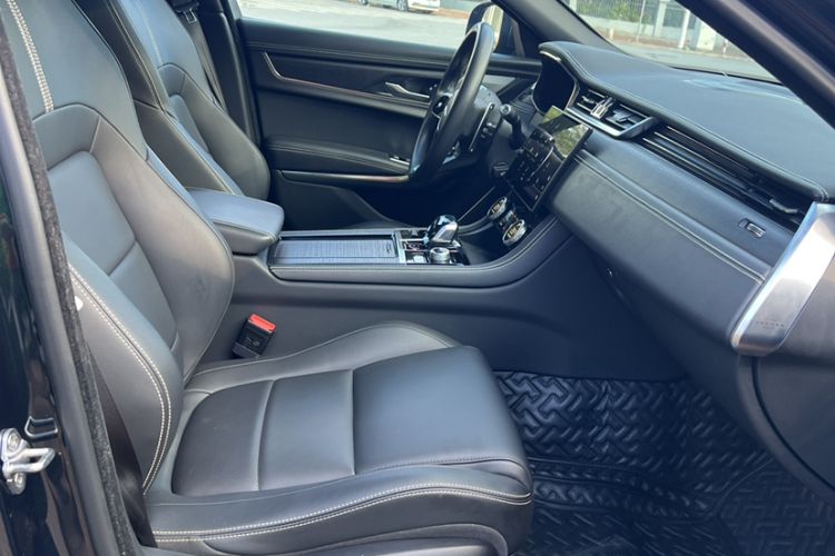 Used Jaguar XFL 2021 XFL 2.0T P250 All-Wheel-Drive Shimmering Black Sport Edition
