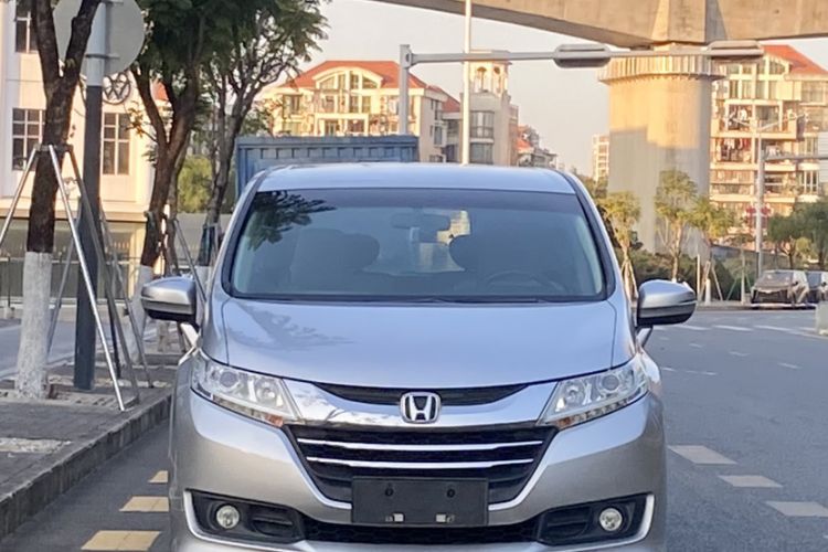 Used Honda Odyssey 2015 Revised Version 2.4L Comfort Edition