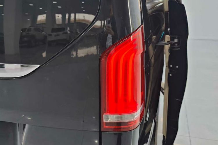 Used Mercedes-Benz V-Class 2021 V 260 Prestige Edition
