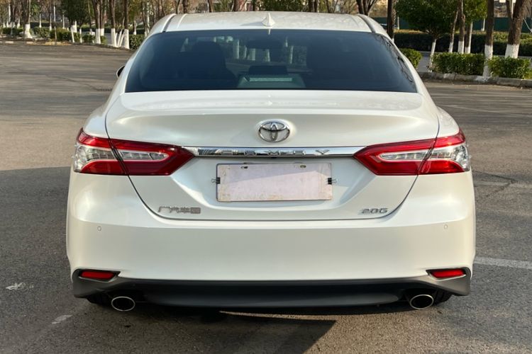 Used Toyota Camry 2021 2.0G Luxury Edition
