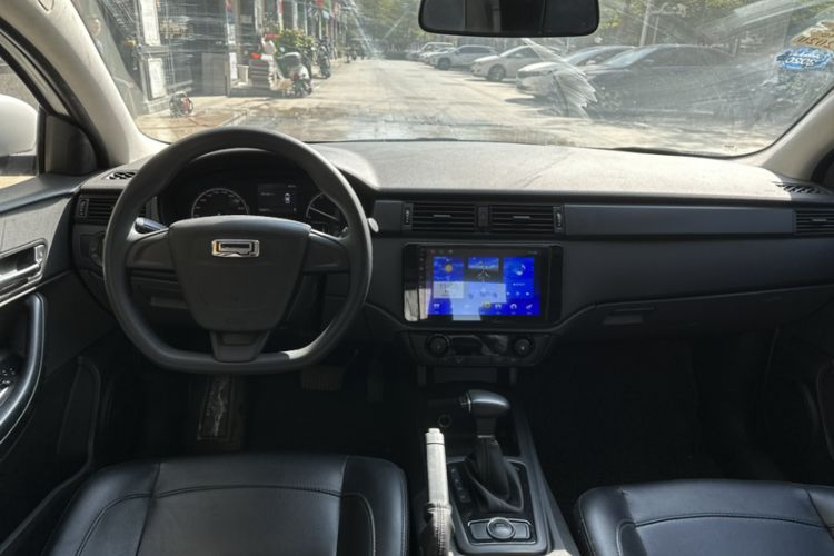 Used Qoros 3 2018 Sedan 1.6L Automatic Leading Model
