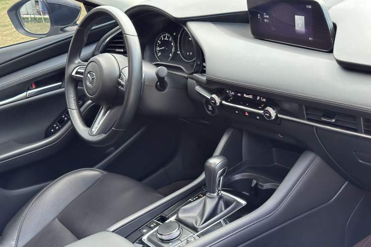 Used Mazda Mazda 3 Axela 2022 2.0L Automatic Zhi Rui Edition
