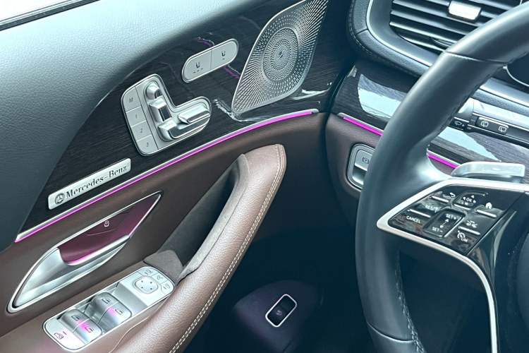 Used Mercedes-Benz GLE 2024 Refreshed GLE 350 4MATIC Stylish Edition
