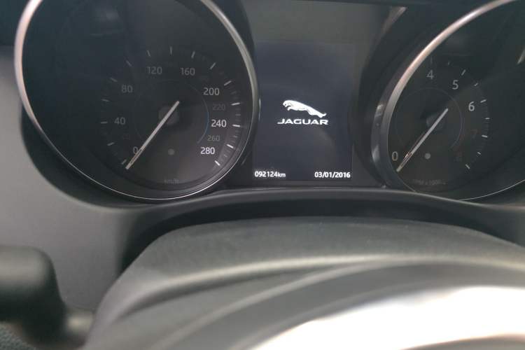 TDK.VehicleDetails.img