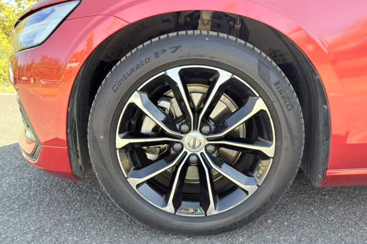 Used Volvo S60 2020 T4 Zhiyi Luxury Edition
