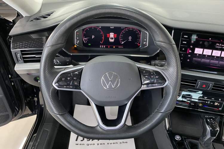 Used Volkswagen Passat 2022 330TSI Luxury Edition
