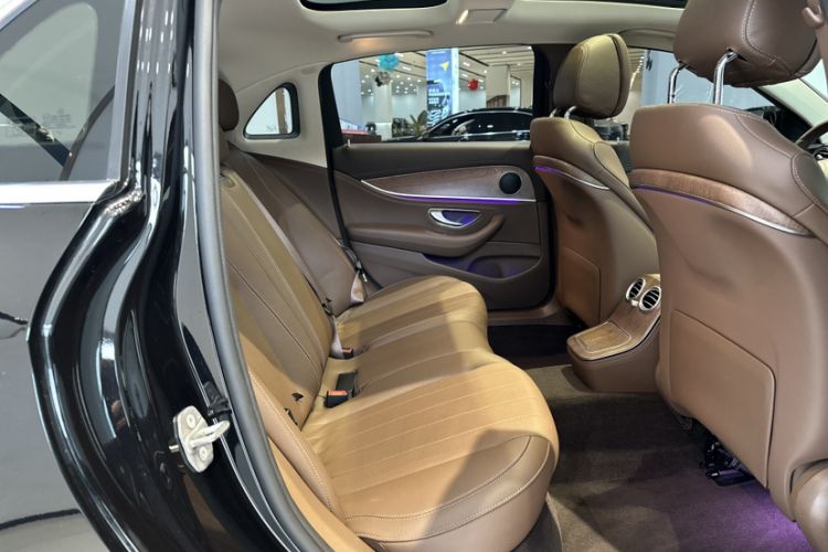 Used Mercedes-Benz E-Class 2023 Updated E 300 L Fashion Edition
