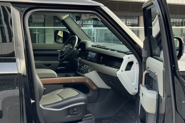 Used Land Rover Defender 2021 90 P400 X-DYNAMIC S