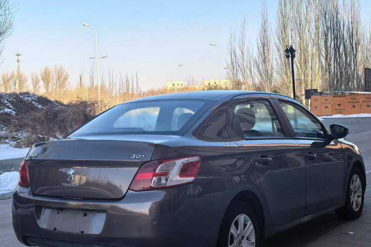 Used Peugeot 301 2014 1.6L Manual Comfort Edition