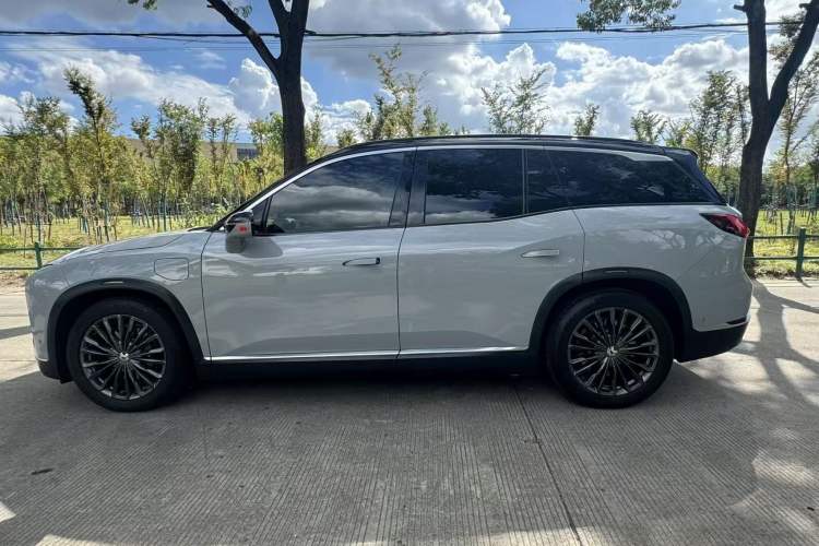 Used Nio ES8 2020 415 km Range 6-Seater Version
