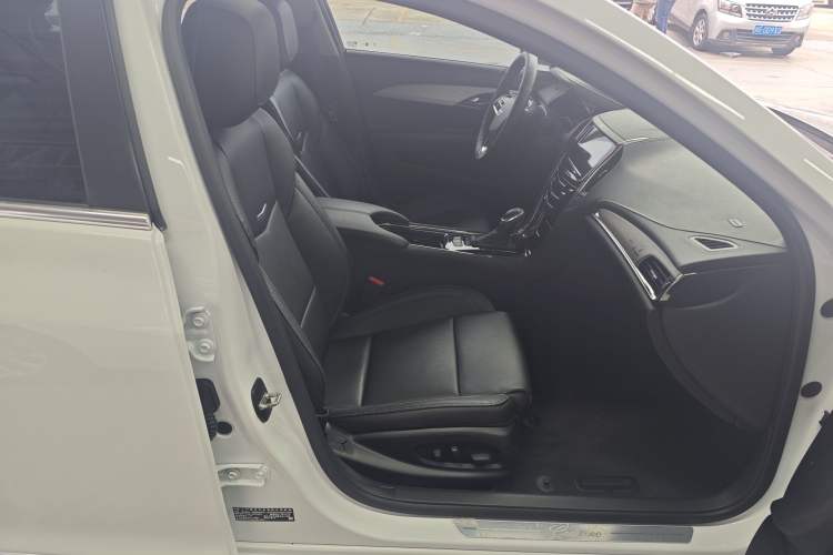 Used Cadillac ATS-L 2017 28T Fashion Edition
