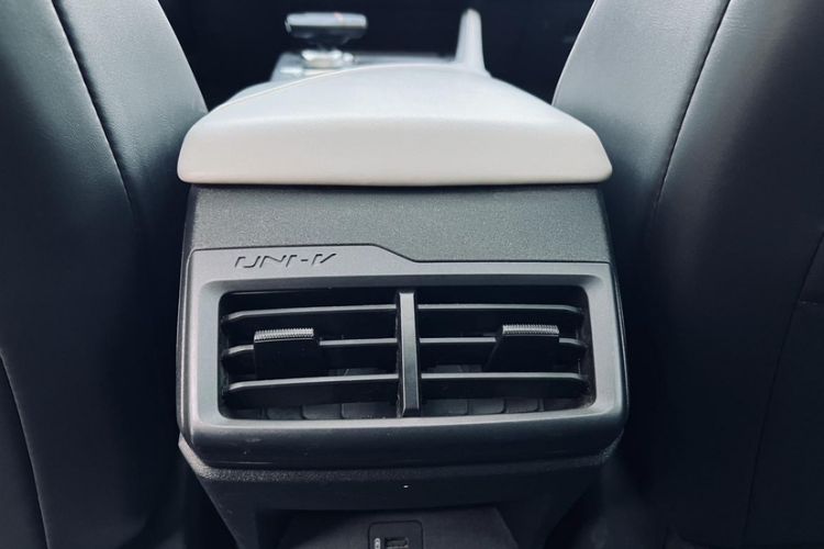 Used Changan UNI-V 2023 1.5T Prestige Model
