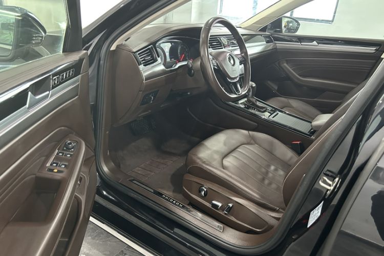 Used Volkswagen Phideon 2021 380TSI Luxury Edition
