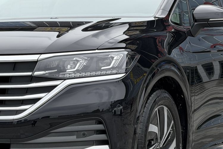 Used Volkswagen Viloran 2022 380TSI Luxury Edition