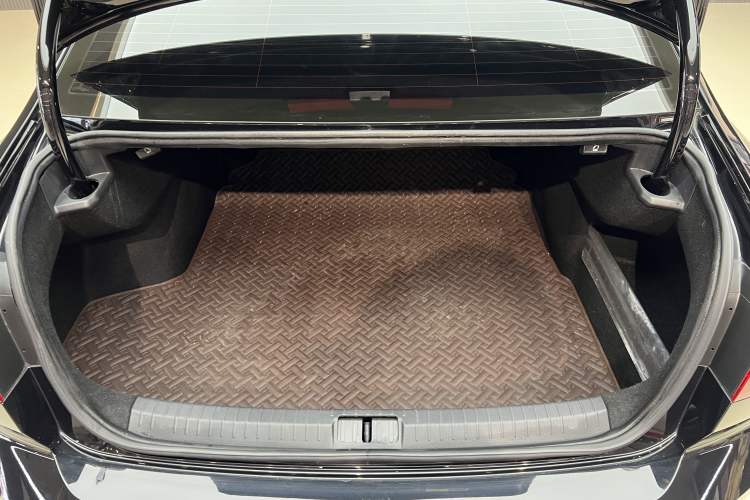 Used Volkswagen Magotan 2023 2 Million Units Commemorative Edition 330TSI DSG Luxury Version
