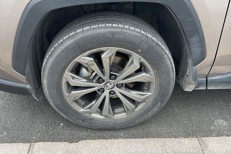 Used Toyota RAV4 2023 2.0L CVT Two-Wheel Drive Fashion Edition
