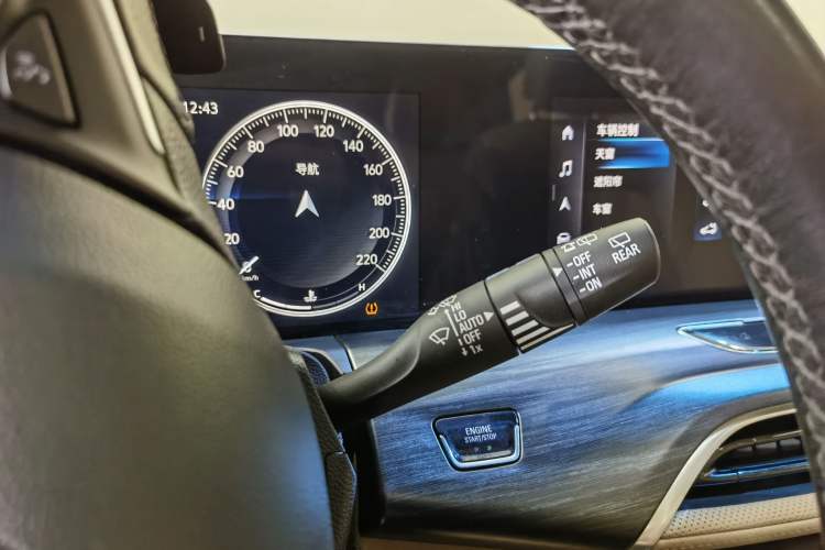 Used Buick GL8 2021 ES Landtrek 653T Luxury Model