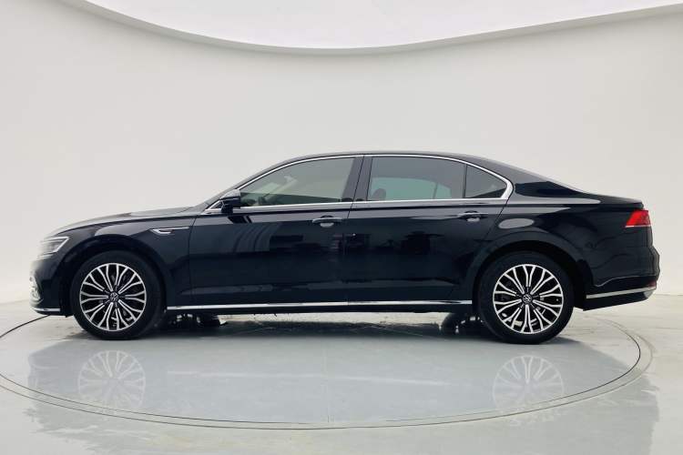 Used Volkswagen Phideon 2021 380TSI Luxury Edition
