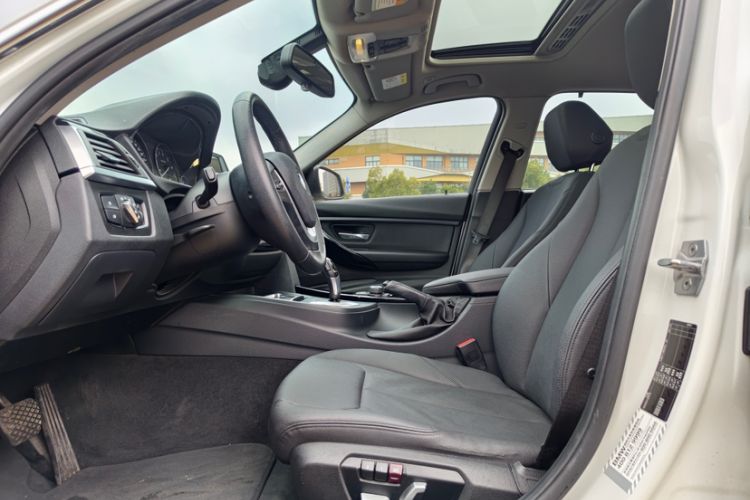 Used BMW 3 Series 2017 320Li Fashion Model
