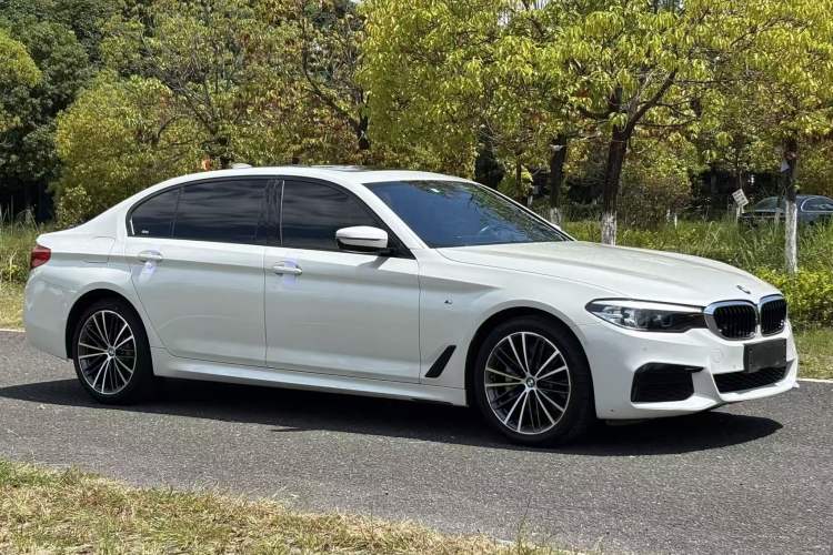 Used BMW 5 Series 2019 Facelifted 530Li Leading Edition M Sport Package
