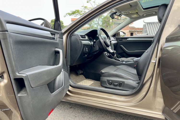 Used Skoda Superb 2016 TSI280 DSG Innovation Edition