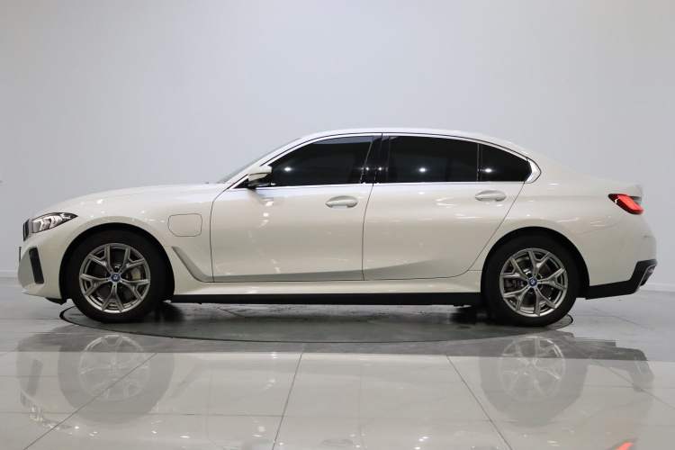 Used BMW i3 2024 eDrive 35 L
