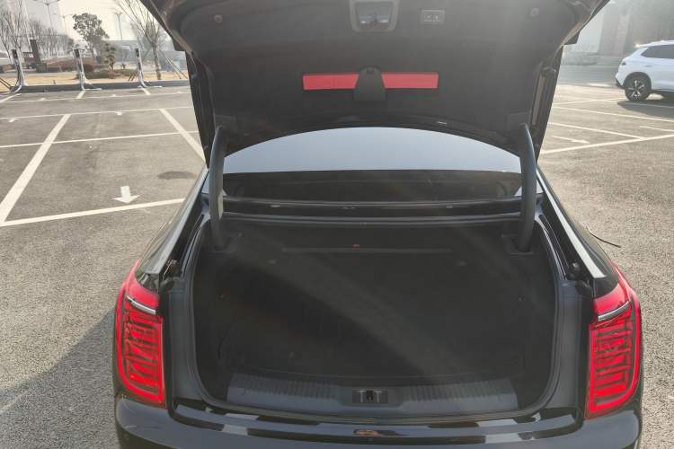 Used Hongqi H9 2020 2.0T Smart Connect Flagship Edition
