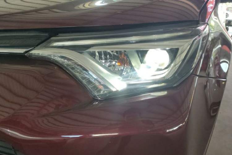 Used Toyota RAV4 2016 2.0L CVT Two-Wheel Drive Smart Edition China V Standard
