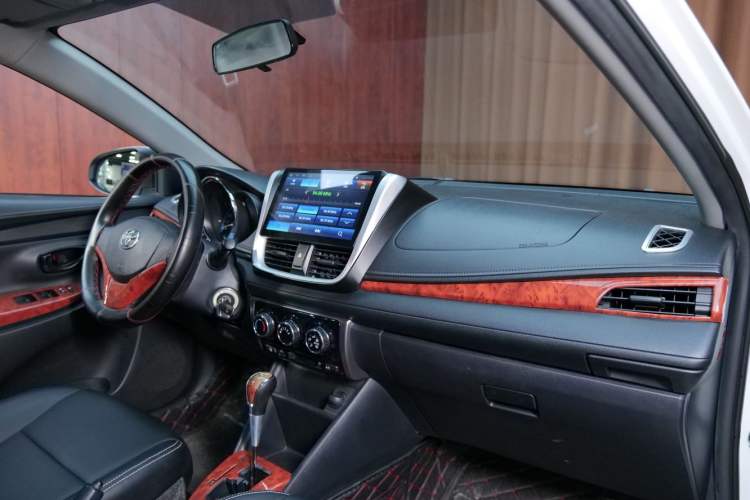 Used Toyota YARiS L 2019 1.5E CVT Dynamic Edition China VI compliant
