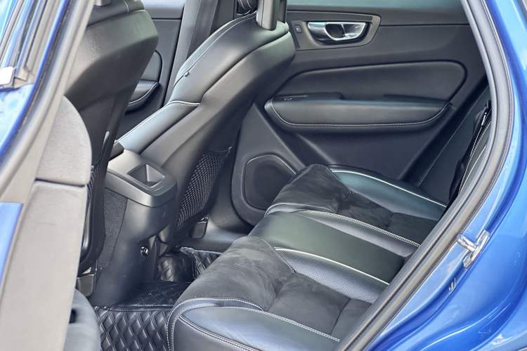 Used Volvo XC60 2018 T5 4x4 Smart & Sporty Edition